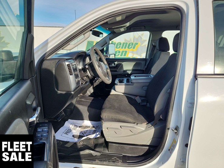 2018-gmc-sierra-2500hd-image-13