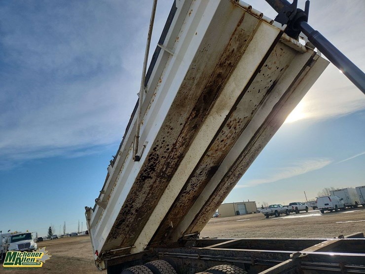 2012-international-workstar-7400-image-60