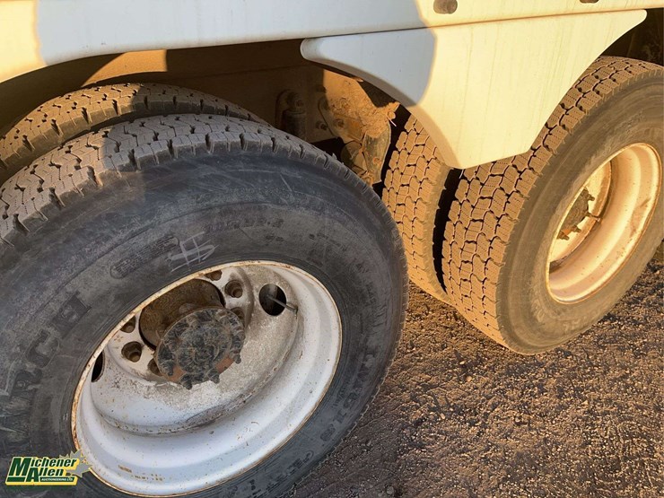 2013-international-workstar-7400-image-11