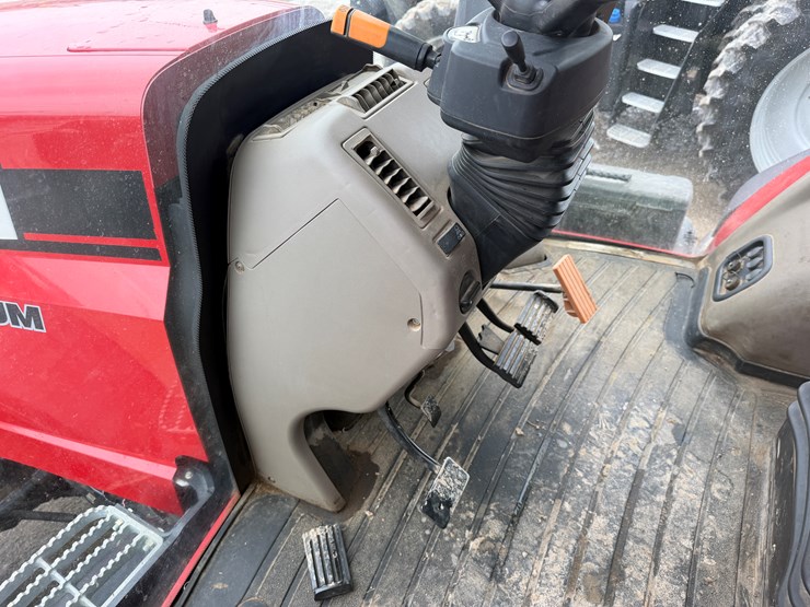 case-ih-235-image-58