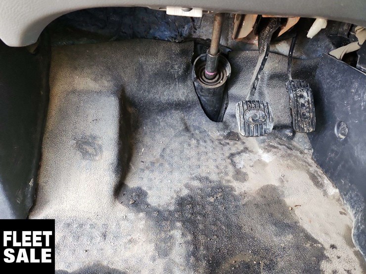 2018-nissan-nv200-image-23