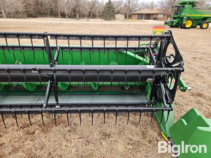 2018-john-deere-630f-image-17