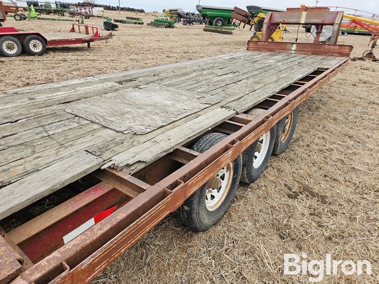 26'-tri/a-gooseneck-flatbed-trailer-image-19