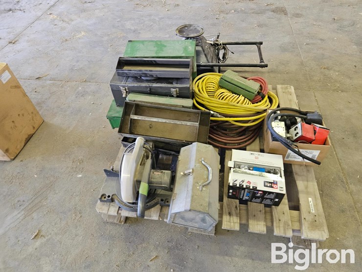 toolboxes,-cd-player,-saw,-hoses,-atv-spreader-image-3