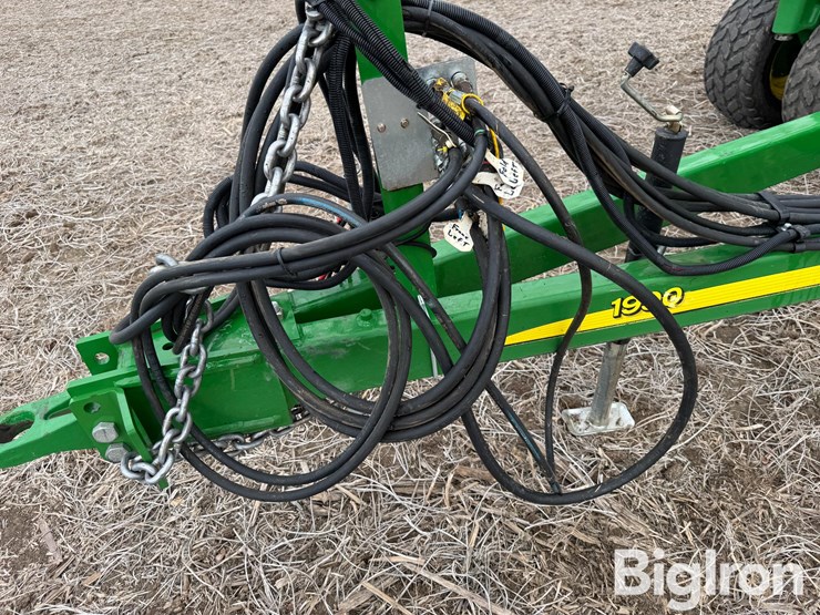 2013-john-deere-1990-image-10