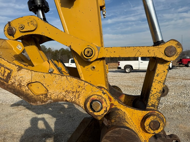 caterpillar-323fl-image-16