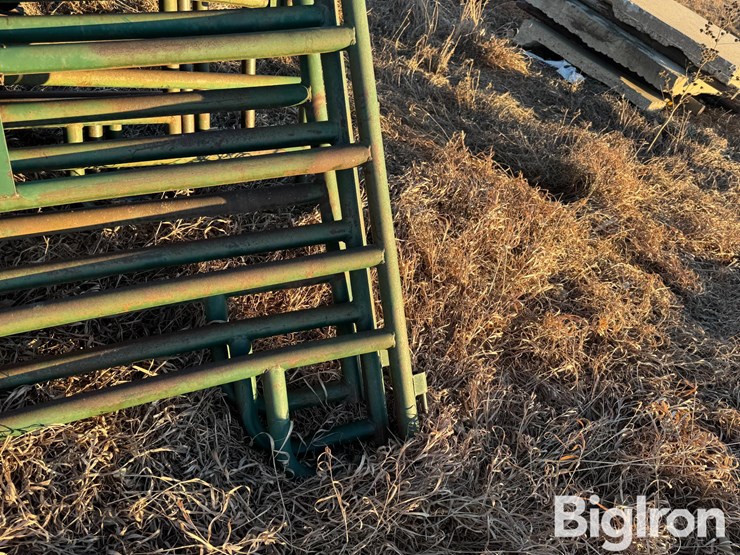livestock-panels-&-gate-image-13