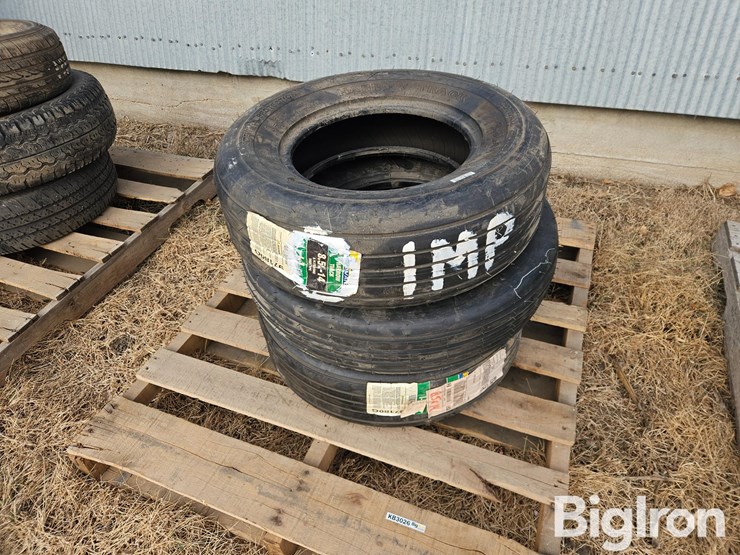 14"-implement-tires-image-1