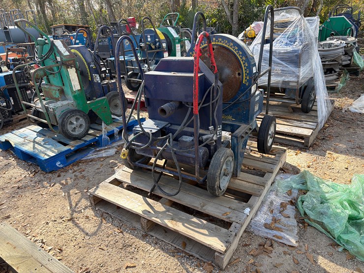 #5175-•-pallet-with-2-pipe-benders-image-2