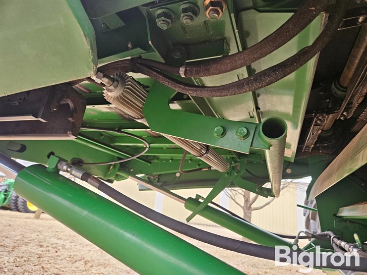 2009-john-deere-9670-sts-image-17