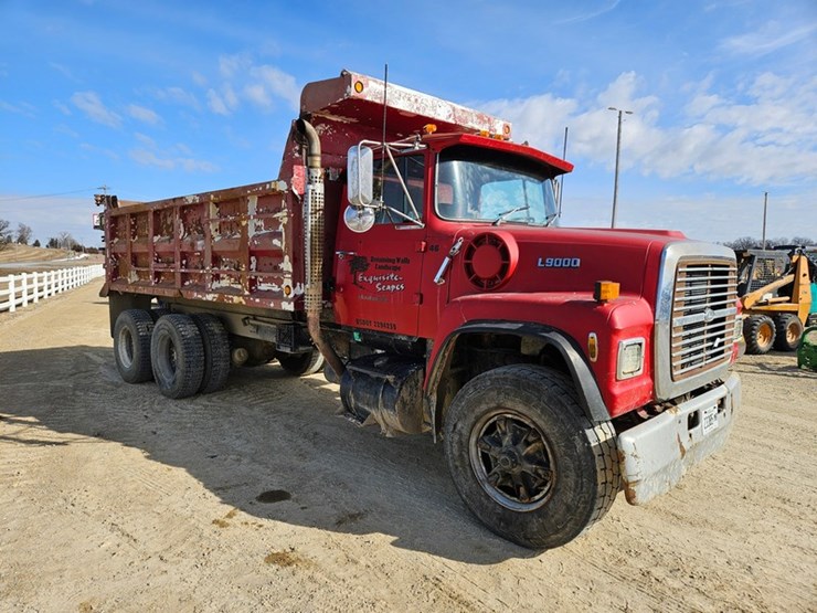 1989-ford-l9000-image-7