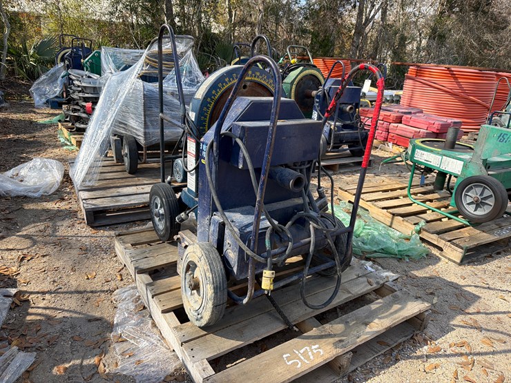 #5175-•-pallet-with-2-pipe-benders-image-1