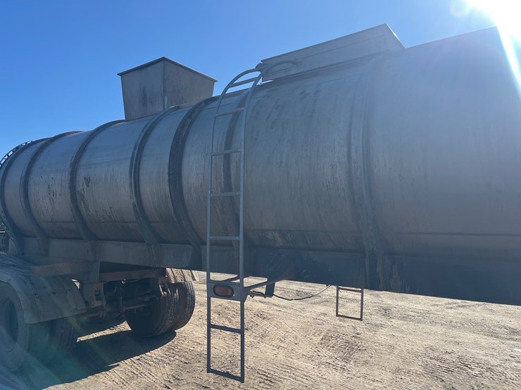 #4861-•-manure-tanker-image-9