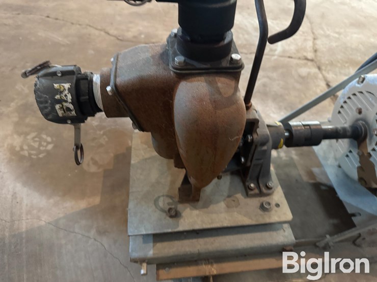 7.5-hp-motor-&-transfer-pump-image-9