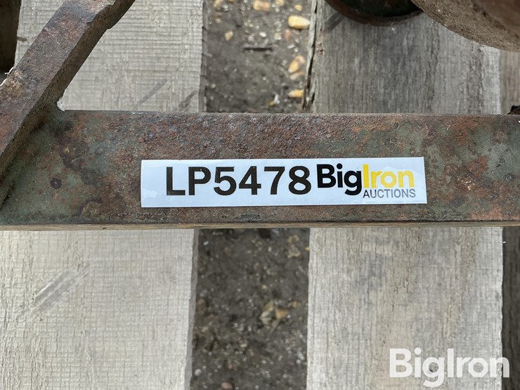 john-deere-antique-sickle-sharpener-image-15