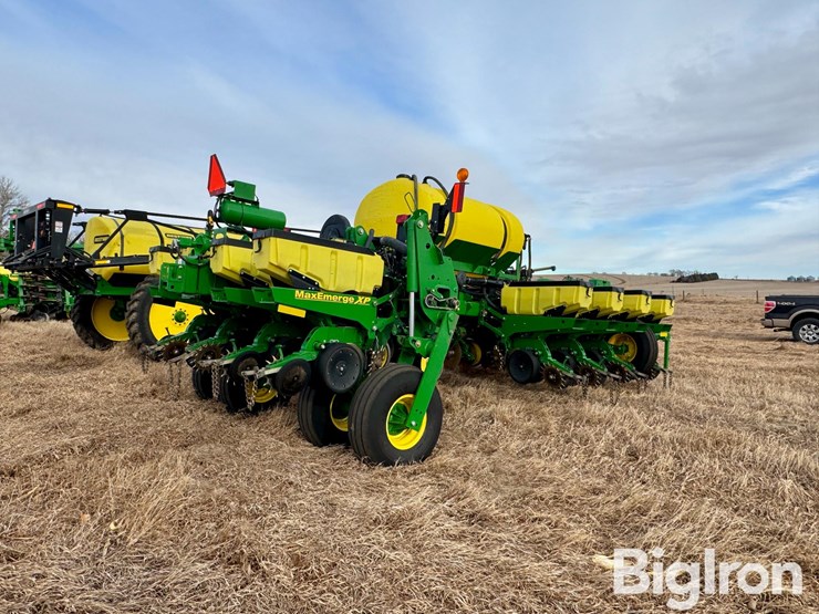 2011-john-deere-1770nt-image-5