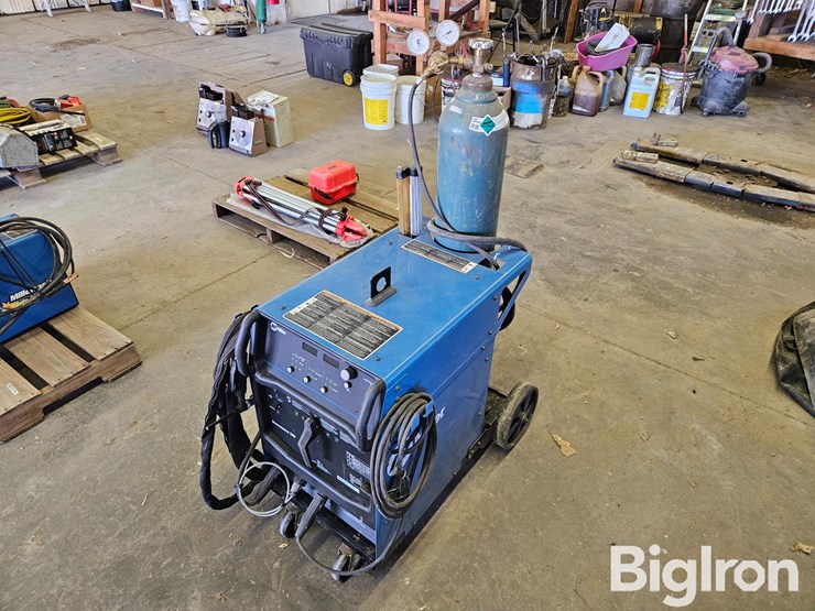 miller-syncrowave-200-tig-welder-image-8