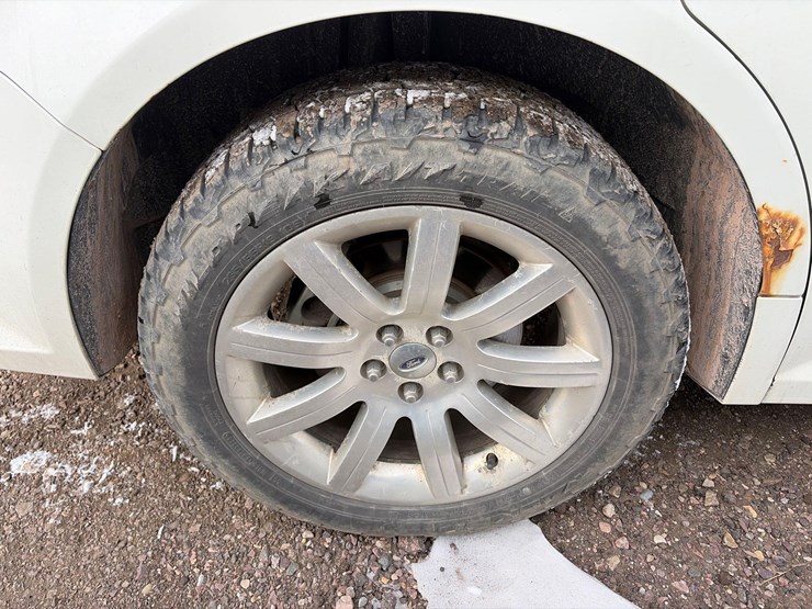 2011-ford-flex-image-21