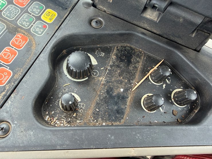 case-ih-235-image-74