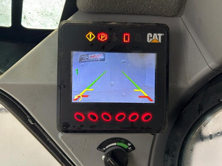 2020-caterpillar-259d3-image-51