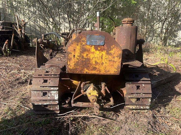 caterpillar-r2-image-8