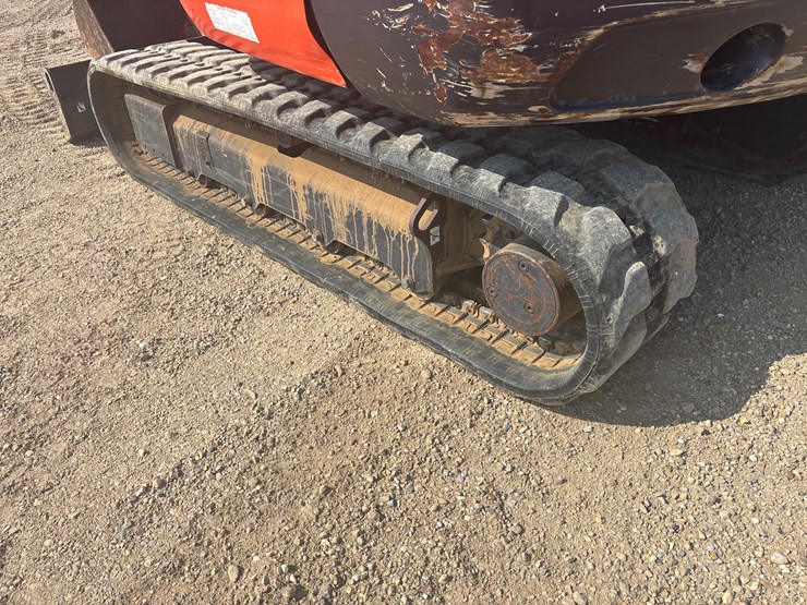 2016-kubota-kx040-image-11