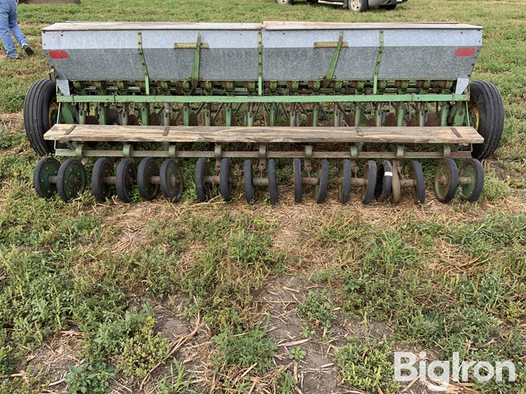 john-deere-18-image-6