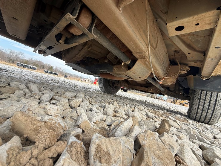 2022-chevrolet-silverado-2500-image-18