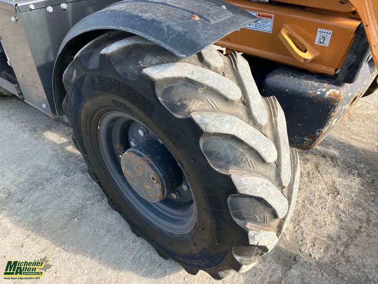 2023-case-580sn-image-11