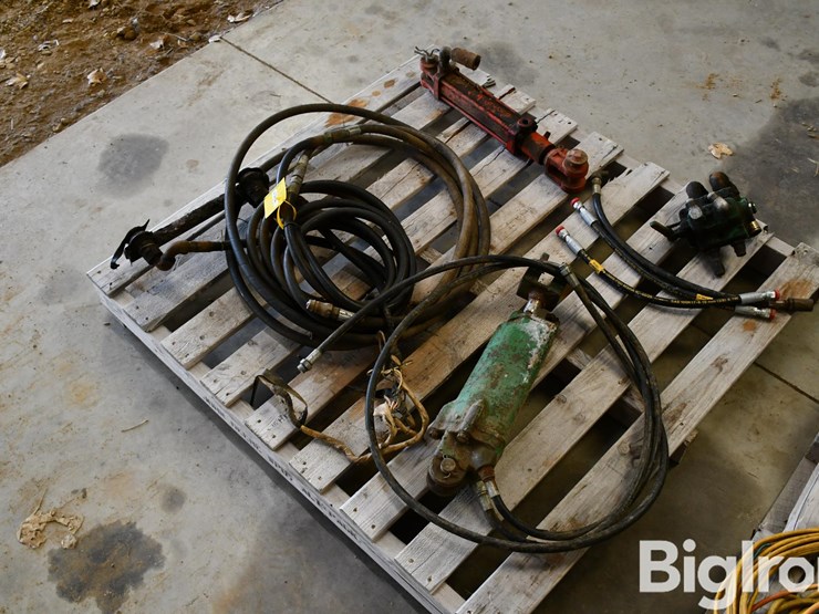 pallet-of-farm-support-image-7