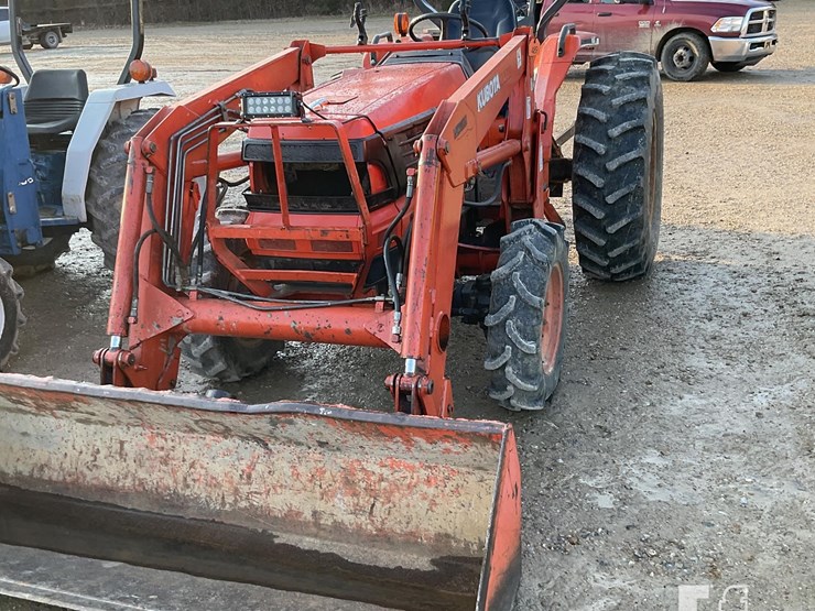 kubota-l4610d-image-2