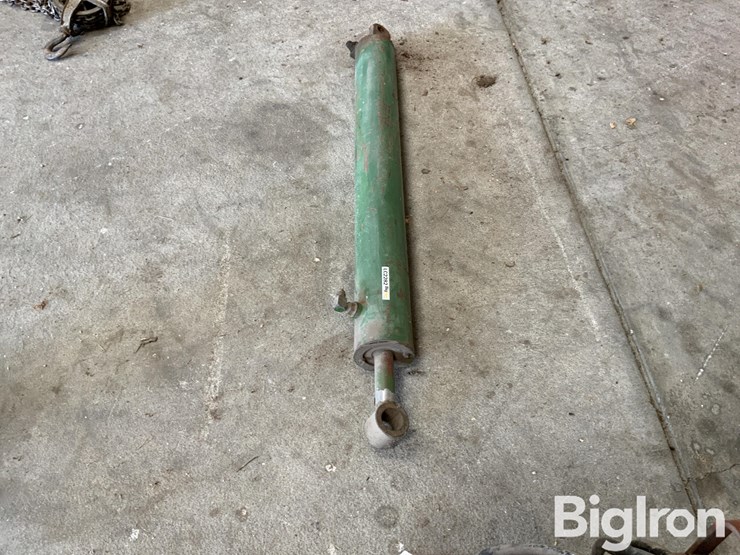 john-deere-cylinder-image-2