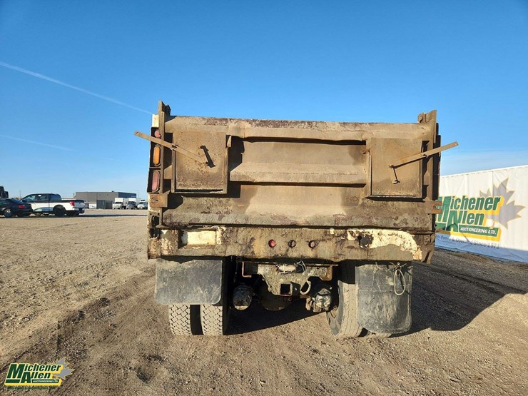 2009-international-workstar-7500-image-23