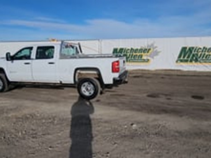 2018-gmc-sierra-2500hd-image-5