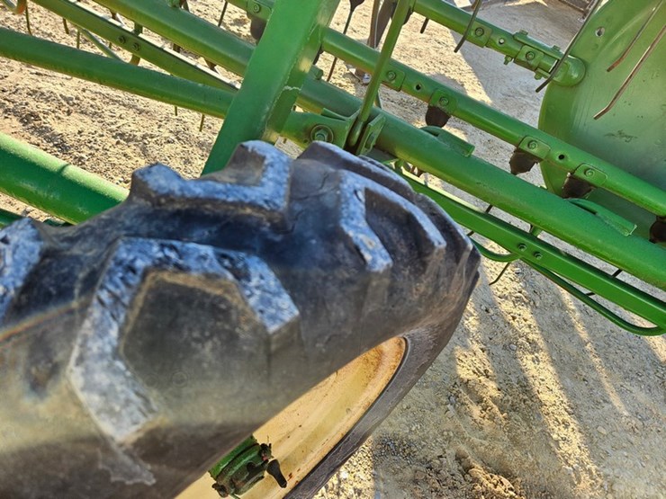 john-deere-672-image-19