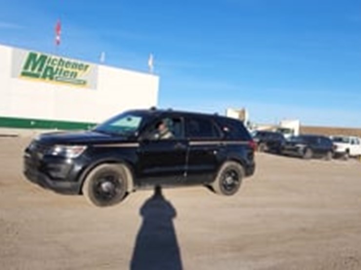 2019-ford-explorer-image-5