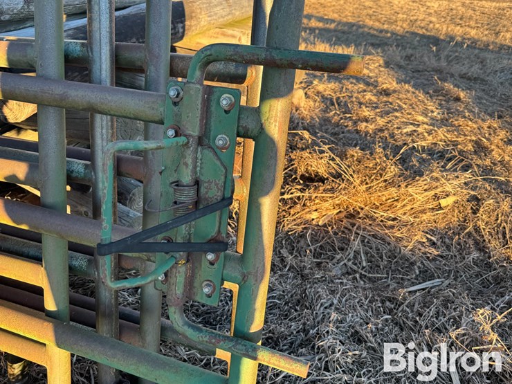 livestock-panels-&-gate-image-10