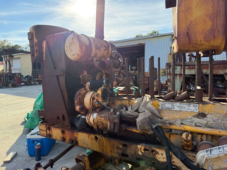 minneapolis-moline-g1000-image-7