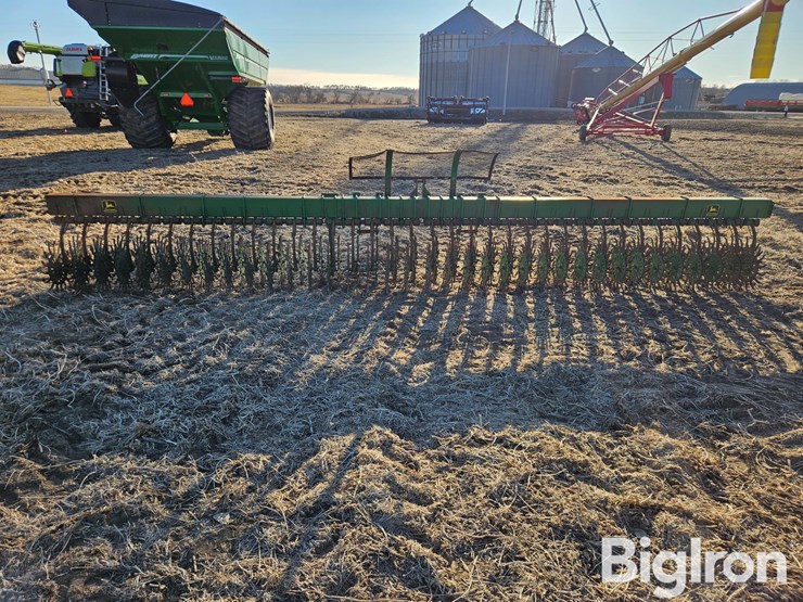 john-deere-400-image-4