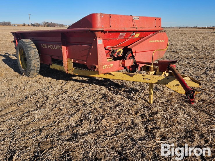 new-holland-519-image-3