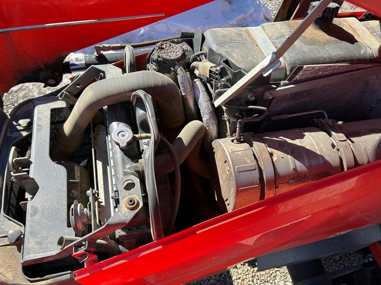 2019-kubota-m62-image-27