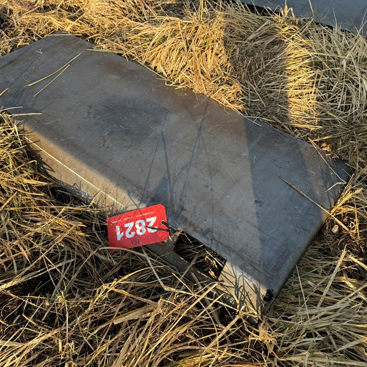 #2821 • Unused Skid Steer Weldable Quick Attach Plate