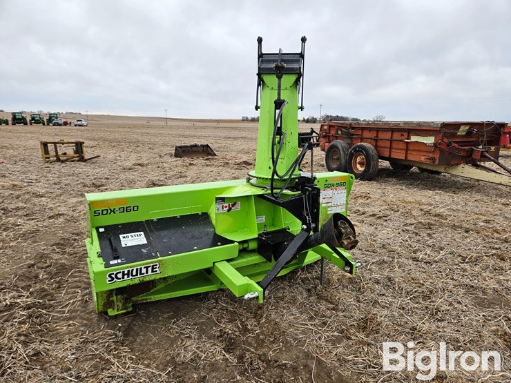 schulte-sdx960-3-pt-8'-wide-2-stage-snow-blower-image-7