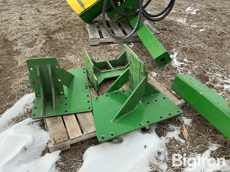 helicopter-saddle-tanks-image-11