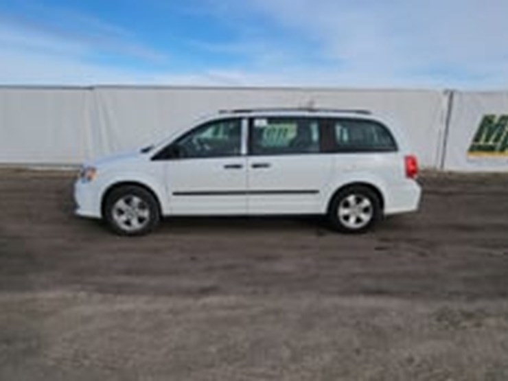 2015-dodge-grand-caravan-image-5