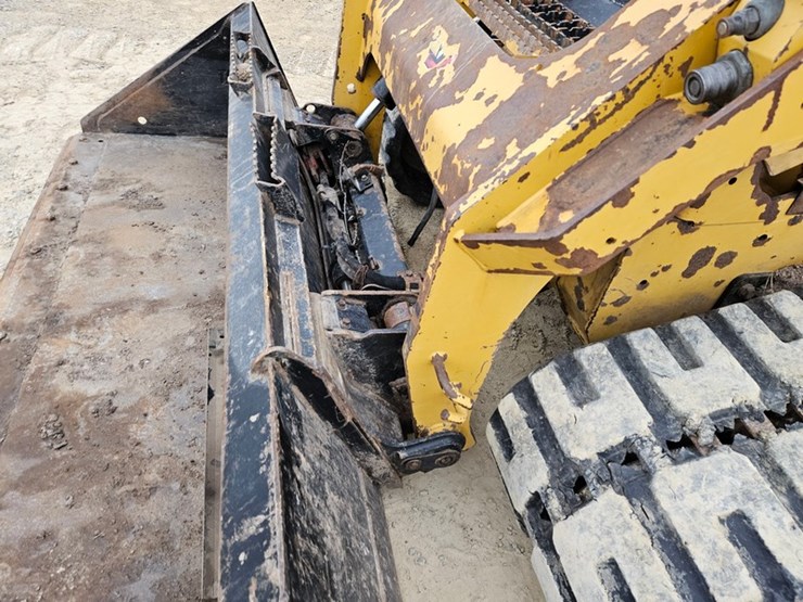 caterpillar-299d3-image-11