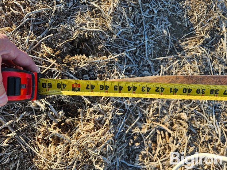 bale-spear-skid-steer-attachment-image-10