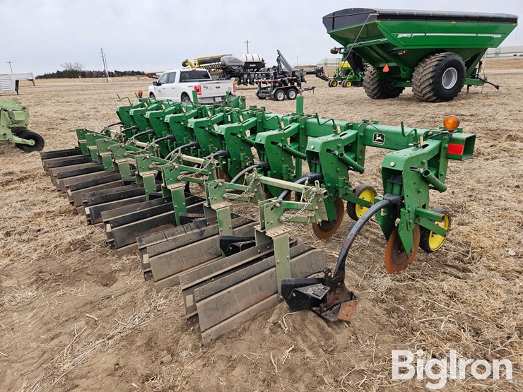 john-deere-886-image-5