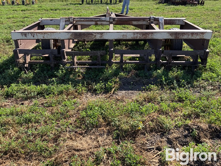 strobel-12.5’-pull-type-stalk-chopper-image-6