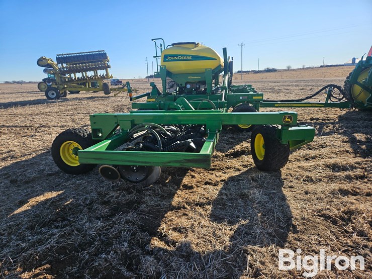 2008-john-deere-1990-image-16